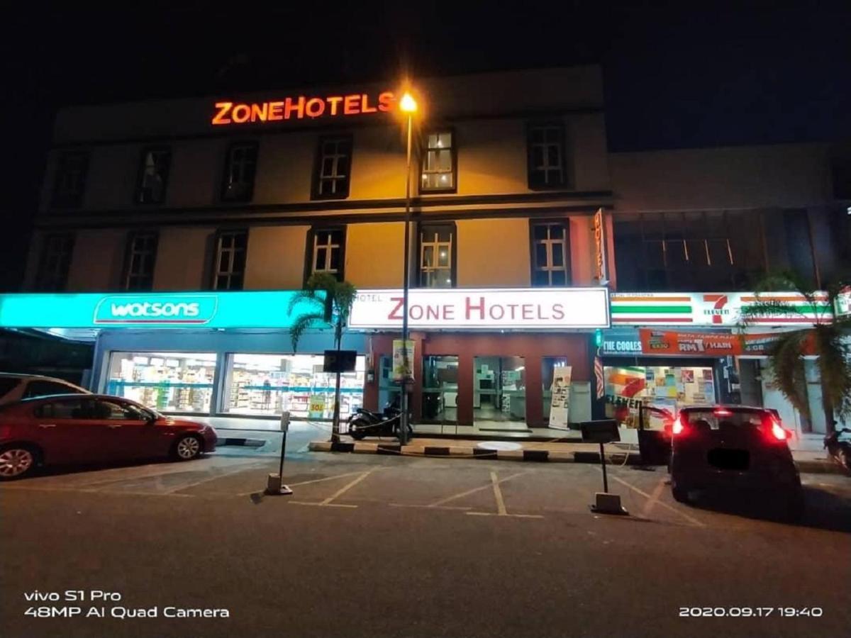 Zone Hotels, Telok Panglima Garang Teluk Panglima Garang Exterior foto